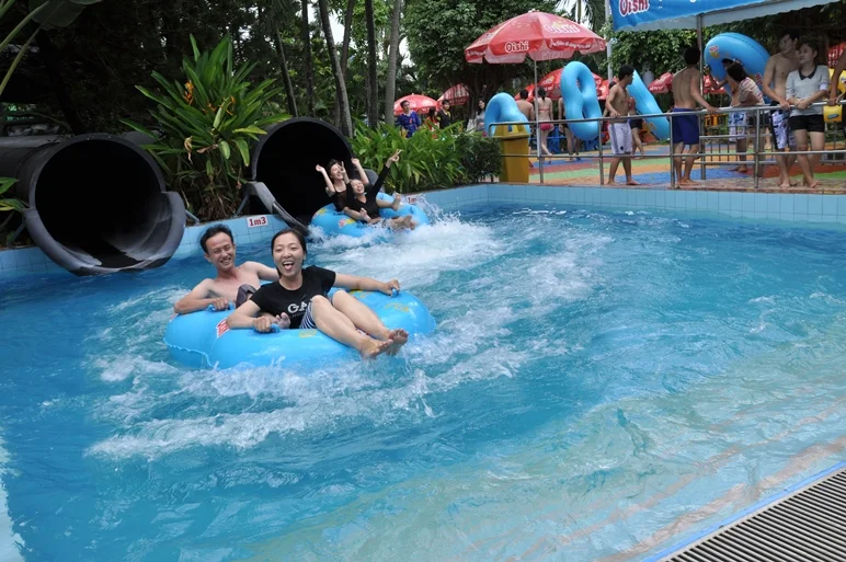 Máng trượt Black Thunder 4