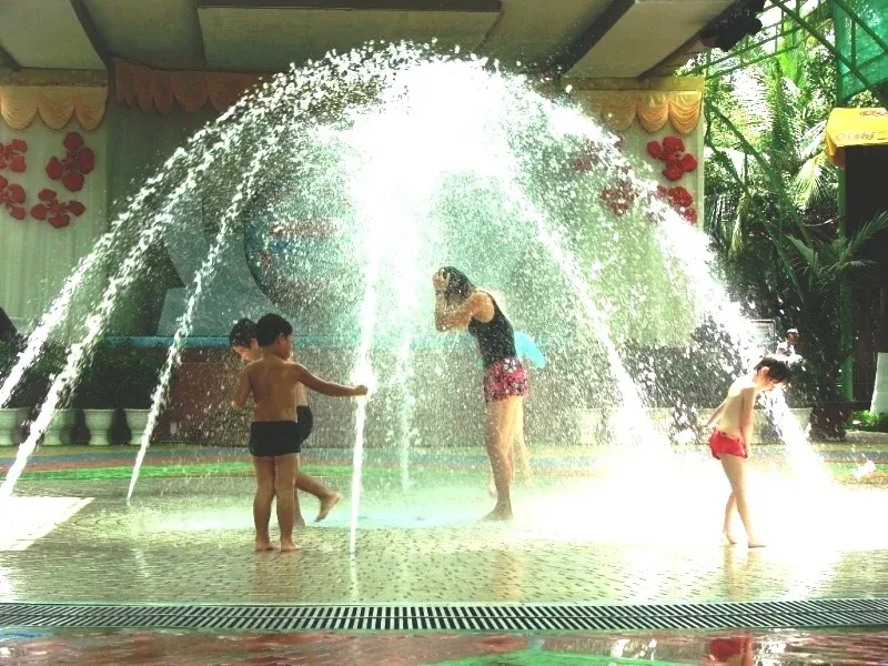 Quảng trường vòi phun 7