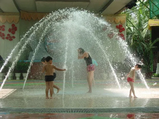 Sân Khấu Vòi Phun 5